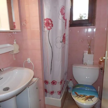 T2 Avec Terrasse Et Parking Privé, 4 Couchages, - Fr-1-326-599 * Marseillan (Herault)